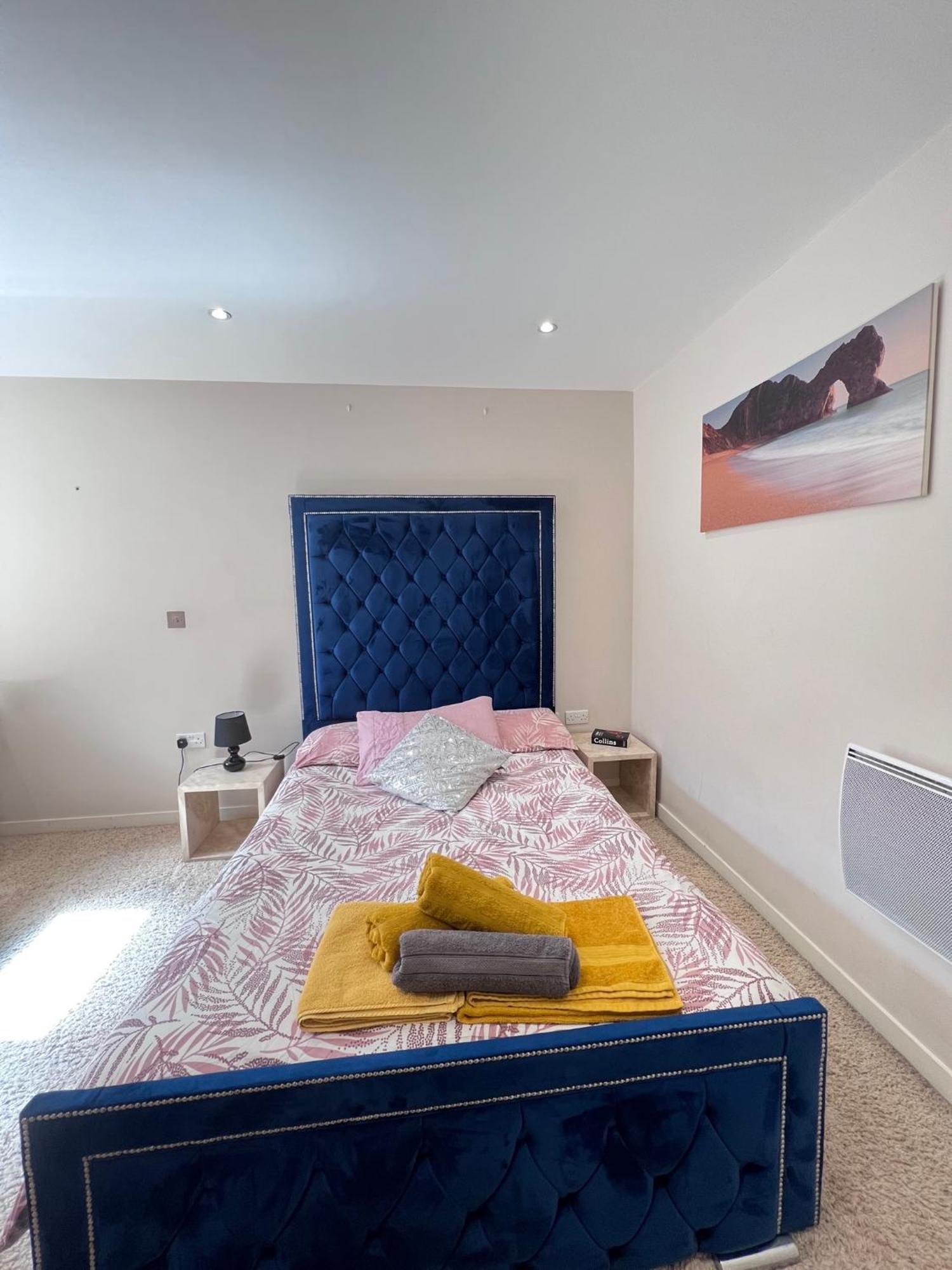 Great City Centre Getaway Apartment 2 Bed Near The Beach And Shopping Area Swansea Exteriör bild