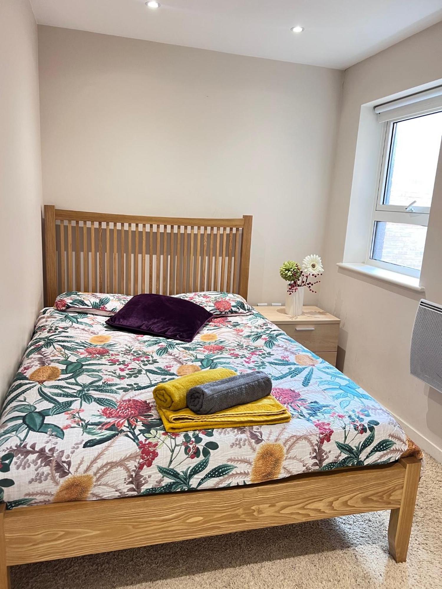 Great City Centre Getaway Apartment 2 Bed Near The Beach And Shopping Area Swansea Exteriör bild